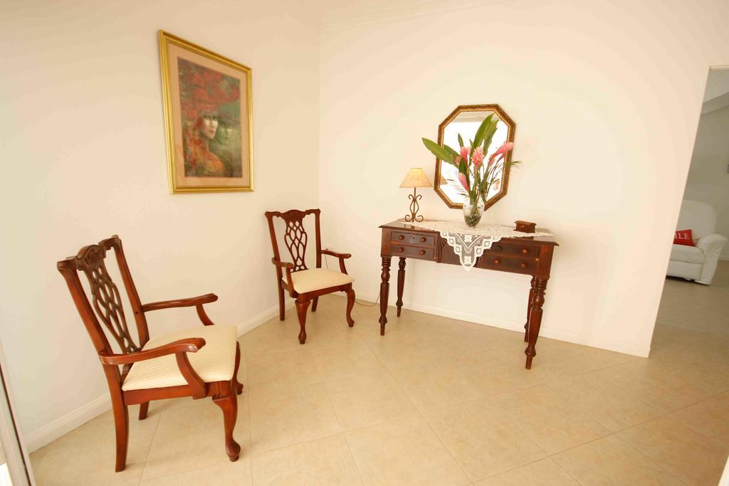 Cattleya Luxury Suites Kingston Pokój zdjęcie
