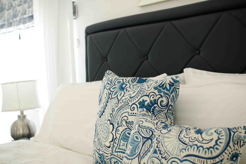 Cattleya Luxury Suites Kingston Pokój zdjęcie