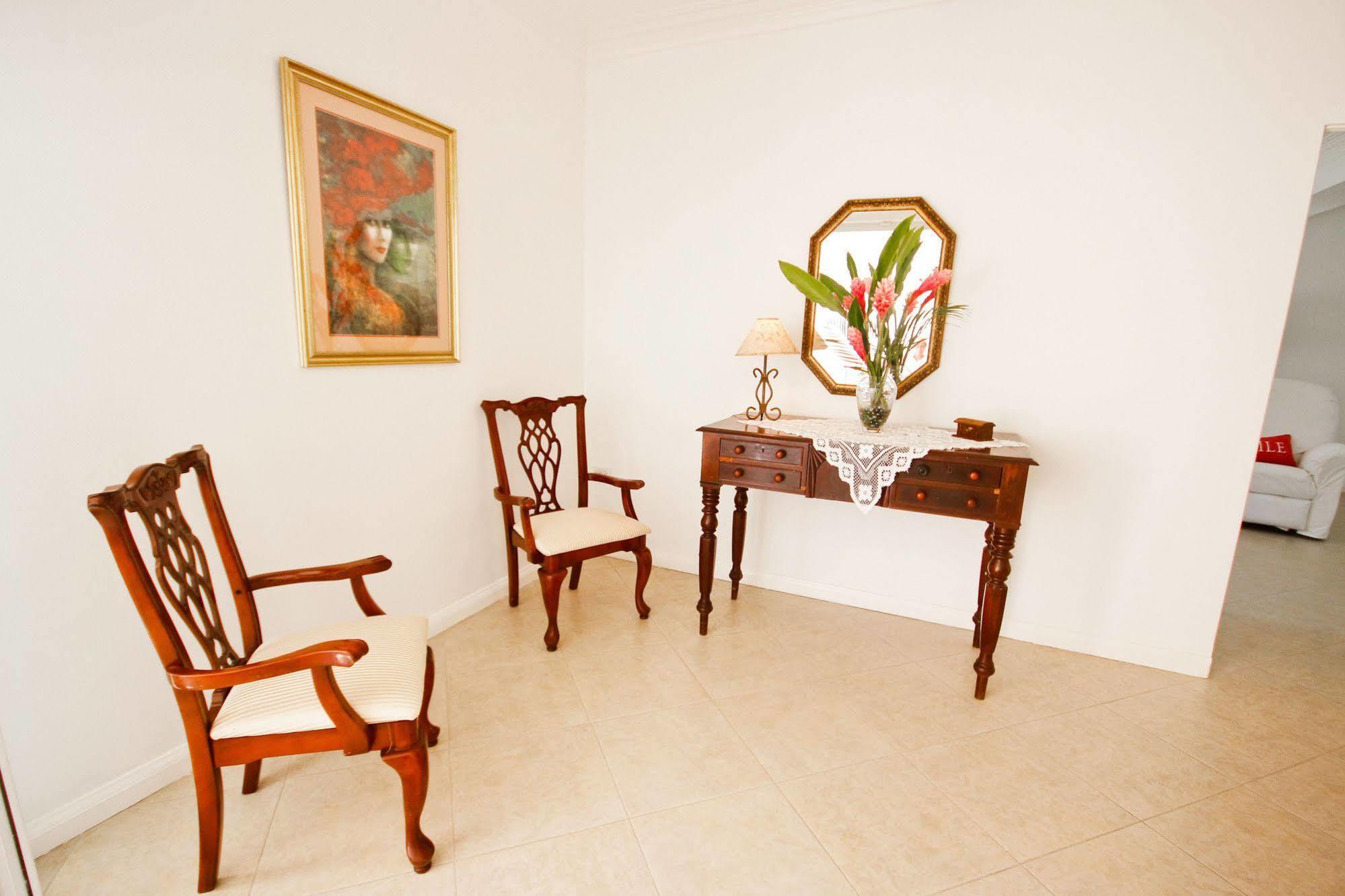 Cattleya Luxury Suites Kingston Zewnętrze zdjęcie